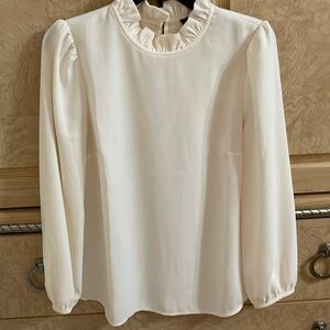 Puff sleeve ruffled neck top